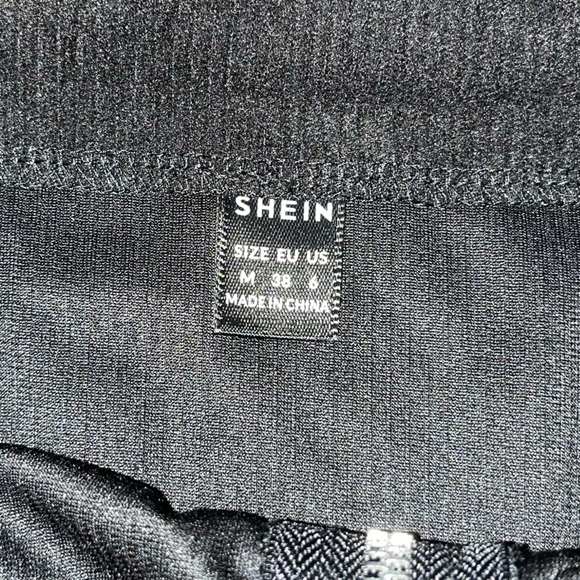 SHEIN Black Mini Skirt - Picture 5 of 5